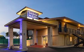 Travelodge By Wyndham New Braunfels